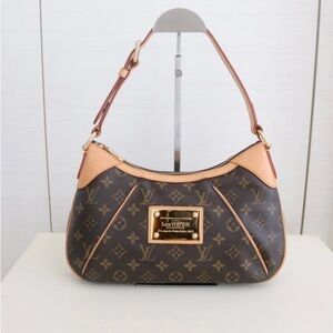 Louis Vuitton Thames PM purse